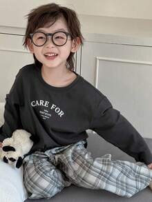 DAZY 男童字母印花长袖上衣和格子裤睡衣套装 - 深灰色 - 查看 1