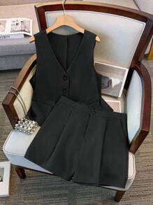 GlowEve CURVE Plus Size Women Casual Commuter Simple Solid V-Neck Button Front Vest And Shorts 2 Pieces Set - Black - View 1