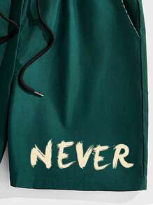 Manfinity LEGND 2 件套男士标语图案 T 恤，黑色上衣和绿色下装，夏季服装 - 彩色 - 查看 7