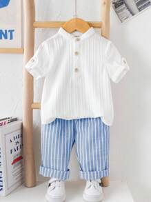 SHEIN 男宝宝休闲校服套装，灰色翻领衬衫搭配条纹松紧腰裤，适合生日派对、晚宴、演出、婚礼、迎婴派对、一周岁生日庆祝等场合。男宝宝夏季服装，男宝宝夏季套装，男宝宝条纹裤，男宝宝休闲套装 - 彩色 - 查看 9