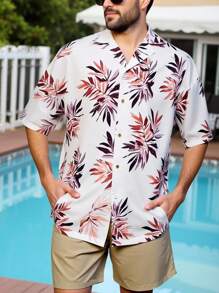 Manfinity VDAYZ Plus Size Men's Plant Print Short Sleeve Top And Solid Color Shorts Beach Outfit