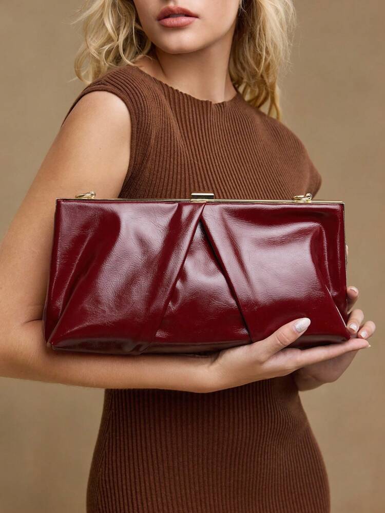 RUCHED SQUARE CLUTCHES