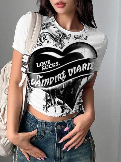 The Vampire Diaries X SHEIN 女士休闲字母与心形印花圆领短袖T恤，夏季