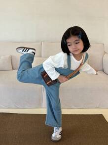 SHEIN Bộ 3 món cho bé gái mùa thu, gồm áo cổ tròn tay dài đơn giản, áo tank top dây đeo kiểu cao bồi thời trang và quần cao bồi may thủ công, thích hợp mặc hàng ngày như đi chơi và nghỉ mát mùa xuân và mùa thu. - Nhiều màu - Xem 10