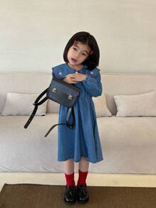 SHEIN 女童秋季可爱刺绣大领长袖时尚高端西式牛仔连衣裙，适合秋季郊游、露营、度假和生日派对 - 藍色 - 查看 7