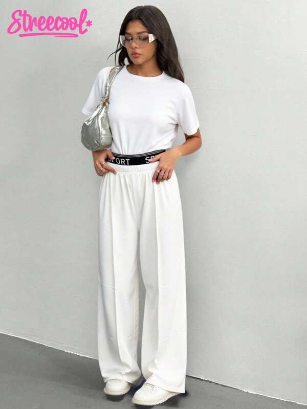 Teenager Mädchen Zweiteiler aus einfarbigem Crop Top mit Rundhalsausschnitt und Kurzarm sowie gerade geschnittener Hose mit Buchstaben-Muster-Taille, lässiger Sommer Outfit-Set