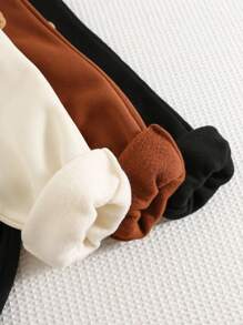 SHEIN 6件套男童休闲舒适百搭可爱圆领卫衣和运动裤套装，加厚保暖内衬运动服，秋冬季返校必备 - 彩色 - 查看 6