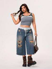 SHEIN EZwear Plus Size Denim Lace Patchwork Capri Pants, Stylish & Youthful - Medium Wash - View 5