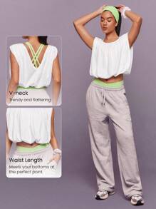 GLOWMODE 比马棉 柔软有弹性 轻盈 腰长 泡泡袖 深 V 型背心 无袖 肌肉短款上衣 日常休闲装 - 白色 - 查看 4