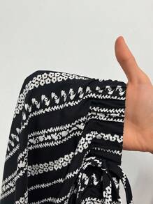 Solflare Pantalones cortos casuales sueltos con estampado monocromático de talla grande