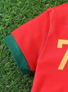 SHEIN 2 件套年轻男孩足球 7 号印花短袖圆领 T 恤和短裤套装，适合夏季户外、运动、休闲、返校 - 紅色 - 查看 8