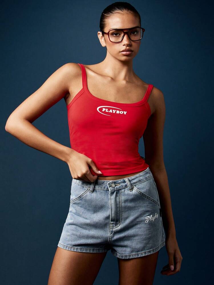 Missguided x Playboy ロゴプリント入りスクエアネッククロップドタンクトップ