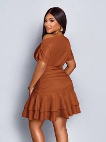 SOLERSUN 女士优雅派对日间杏色针织不对称领口长袖褶皱双褶迷你连衣裙 - 鏽棕色 - 查看 2