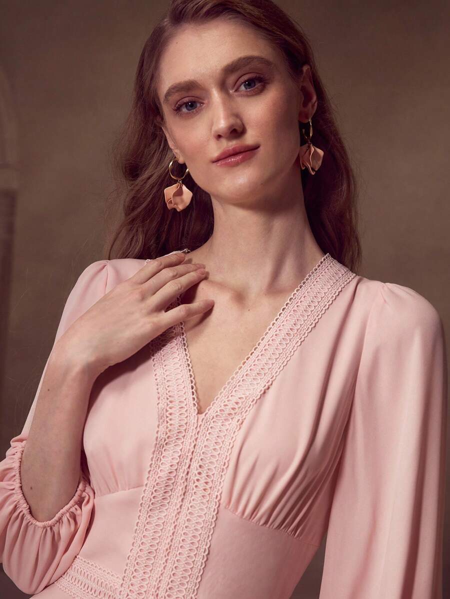 MOTF Soiréza FLOWY LANTERN SLEEVE LONG DRESS WITH WATER-SOLUBLE LACE - Pink - View 2