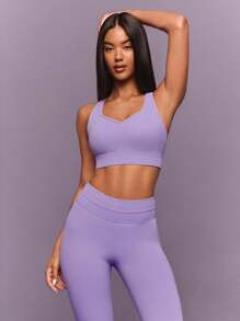 GLOWMODE خزان رياضي ذو رقبة على شكل V وظهر سباق من FeatherFit™-Sculpt، دعم متوسط للتمارين والجيم