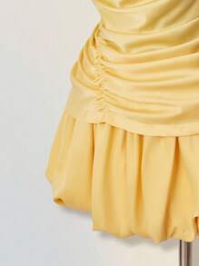 SHEIN ICON 2 件套女士蕾丝蝴蝶刺绣上衣和泡泡下摆短裙，合身 - 黃色 - 查看 4