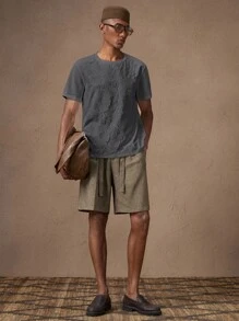 AKNOTIC Business Casual 男士白色花卉贴花针织休闲修身弹力短袖 T 恤，适合夏季、度假、日常穿着、派对、情侣装、男士礼物 - 深灰色 - 查看 4