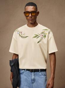 EASEVO Áo thun nam tay ngắn cổ tròn trễ vai thêu hoa cỡ lớn - Màu be - Xem 5