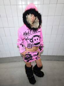 Paul Frank X ROMWE Conjunto de 2 piezas con sudadera con capucha corta y falda mini ultra baja con estampado de mono para mujer