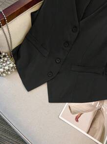 GlowEve CURVE Plus Size Women Casual Commuter Simple Solid V-Neck Button Front Vest And Shorts 2 Pieces Set - Black - View 7