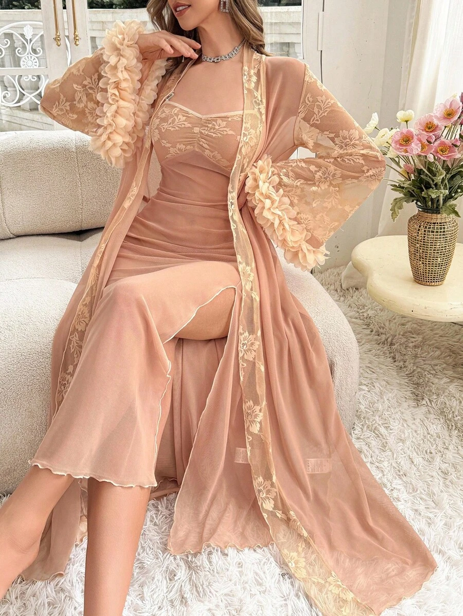 SHEIN 重磅刺绣花卉网眼拼接吊带长裙，带睡袍，女士睡衣套装