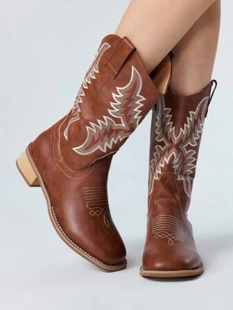 Fairycore 2025 New Fashion Women's Vintage Embroidered Western Boots, V-Cut Chunky Heel Mid-Calf Boots, Maillard Brown Riding Boots, Suitable For Spring, Summer, Autumn, Winter