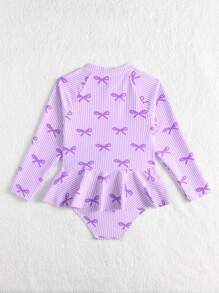 SHEIN 女童蝴蝶结条纹插肩袖荷叶边连体泳衣紫色泳衣长袖泳衣女童紫色泳衣女童长袖泳衣紫色泳装女童可爱淡紫色长袖连体泳衣，带蝴蝶结图案和荷叶边女童短款淡紫色泳衣，圆领拉链闭合可爱时尚长袖泳衣，自然腰线女童长袖泳衣女童紫色泳衣紫色蝴蝶结泳衣女童 - 淡紫色 - 查看 2