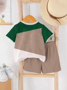 SHEIN 男婴休闲简约圆领短袖T恤短裤套装（2件），适合夏季穿着，男婴夏季服装，男婴卡通服装，男婴夏季套装 - 彩色 - 查看 3