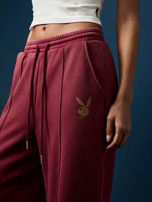 Missguided x Playboy 慢跑运动裤，带侧袋，松紧腰，阔腿喇叭裤，复古高腰休闲秋冬家居服运动裤 - 酒紅色 - 查看 3