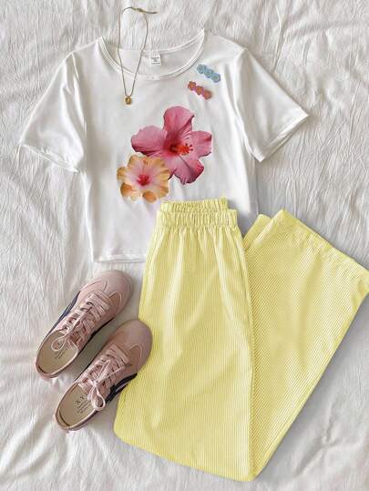 SHEIN 2 件套青少年女孩休闲花卉印花 T 恤和条纹裤，夏季