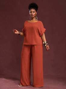 Veslaya 春夏新品，休闲通勤度假日常穿搭，纯色卡其色宽松落肩短袖圆领口袋上衣搭配超长直筒裤，梭织纹理面料，女士加大码两件套 - 紅木色 - 查看 3