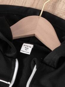 SHEIN Playful Pals 2 件幼儿男童连帽衫套装，秋冬新款长袖连帽卫衣和裤子套装，黑色连帽白色撞色拉链卫衣和黑色裤子，舒适休闲装适合日常穿着，兄弟姐妹套装 - 黑色 - 查看 8