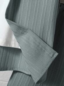 2pcs/Set Teen Boy Summer Casual Solid Color Textured Short Sleeve Shirt And Shorts Set