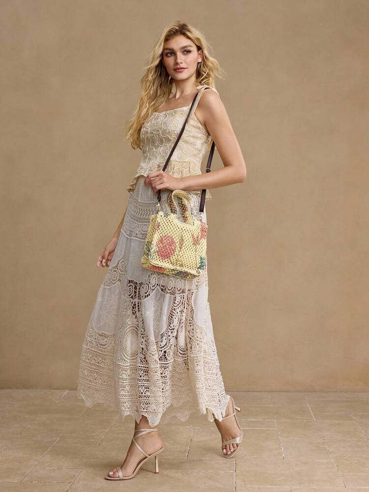 FLORAL PATTERN BRAIDED TOTE BAG