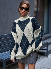 Maglione donna con collo alto, motivo a diamante e spalle scoperte