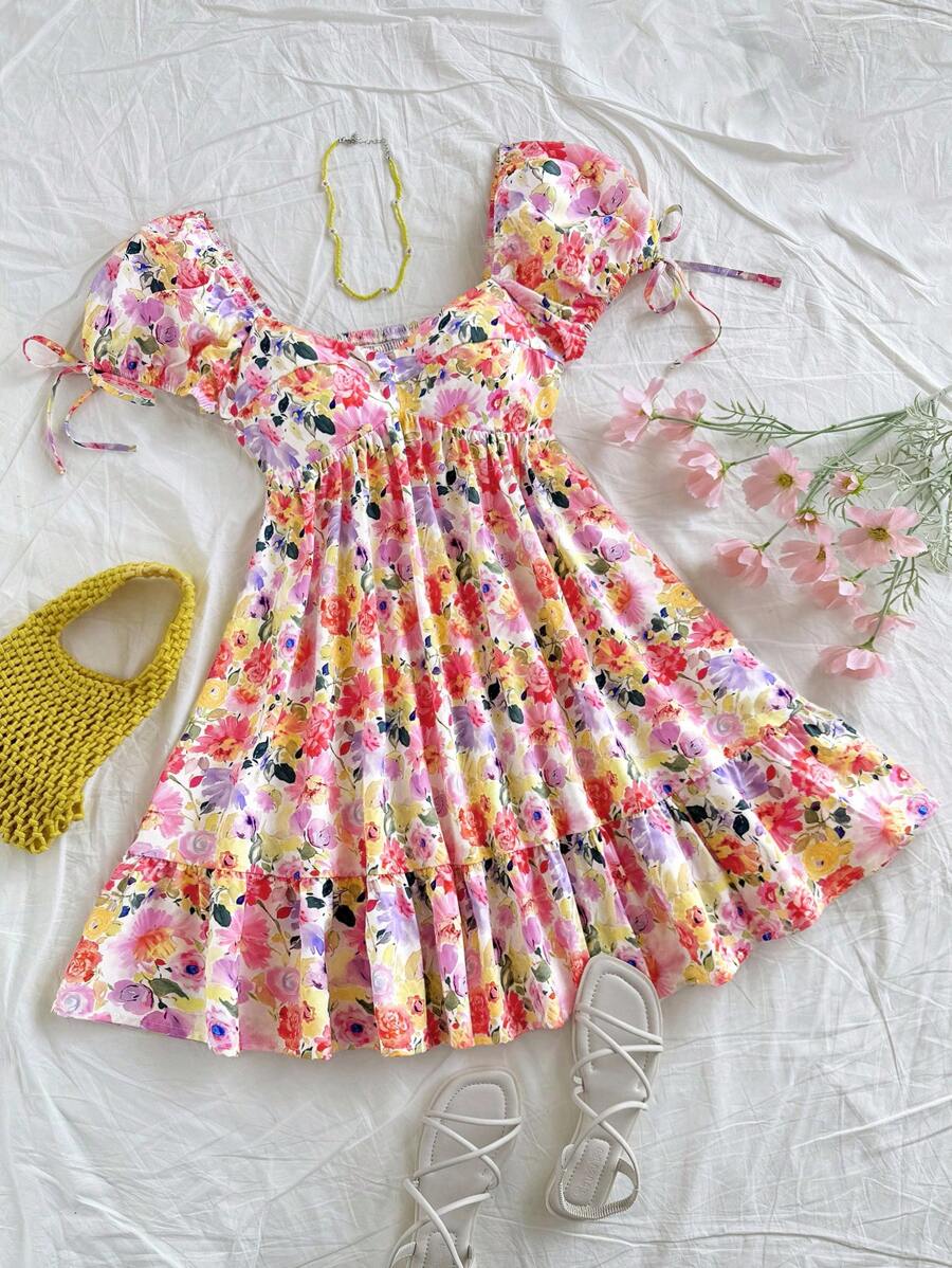 Soleia 女士度假彩色水彩花卉美学浪漫迷你连衣裙，配有系带，泡泡袖，方领，后背镂空，荷叶边下摆，A 字形轮廓，适合派对、情人节、约会、复活节、狂欢节、中国新年、海滩、游轮、春夏