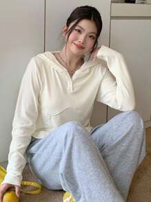 Dazy Plus 大码女式纯色连帽短款长袖T恤，适合春秋季节穿着 - 杏色 - 查看 4