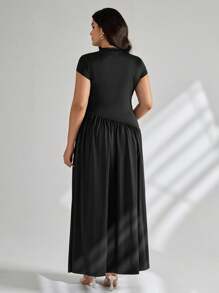 SHEIN Tall CURVE 大码女式纯色立领飘袖褶皱优雅连衣裙 - 黑色 - 查看 2