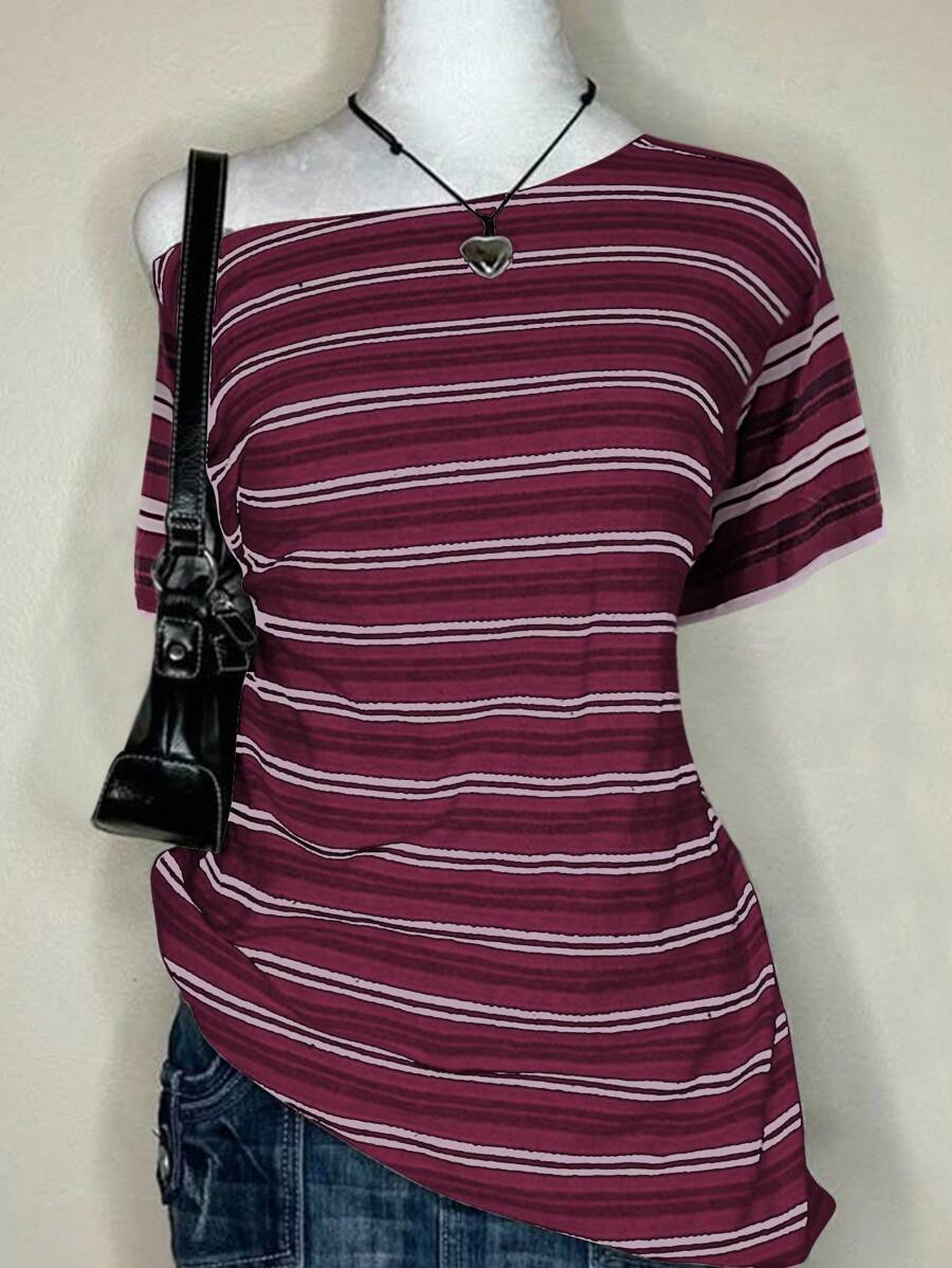 SHEIN 大码女式数码条纹不对称肩大码T恤 - 彩色 - 查看 1