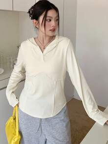 Dazy Plus 大码女式纯色连帽短款长袖T恤，适合春秋季节穿着 - 杏色 - 查看 5