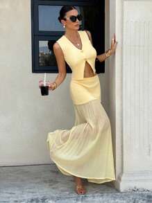 Siren Gaze Ropa de mujer para otoño - Conjunto de mujer casual de negocios - ¡Atuendos de oficina para mujeres! Nuevo lanzamiento 2025 Conjunto de dos piezas de punto amarillo crema con top de cárdigan sin mangas de cuello en V abierto y falda larga maxi. Detalles de botones de metal, perfecto para el trabajo/oficina, casual de negocios, maestro, diario, viajes y salidas a la calle. Imprescindible de la moda de otoño, estilo atemporal de dinero antiguo