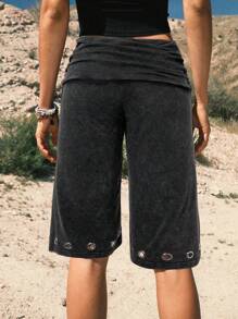 Easelle Quần short ôm sát cạp thấp màu đen kiểu retro thường ngày, họa tiết vảy tuyết, trang trí kim loại, dành cho nữ. - màu đen - Xem 2