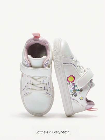 Cozy Pixies 经典时尚休闲百搭可爱卡通印花软底防滑舒适平底运动鞋，适合幼儿、幼儿园学生