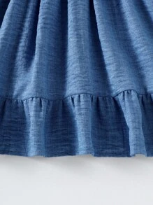 SHEIN Elladie kids 女童优雅印花圆领荷叶袖露背蝴蝶结装饰腰部荷叶边下摆休闲时尚连衣裙，适合度假旅行，夏季女童蝴蝶结连衣裙，小女孩蓝色连衣裙，蝴蝶结露背连衣裙，荷叶边连衣裙，夏季连衣裙，小女孩蓝色夏季连衣裙，大蝴蝶结连衣裙，荷叶边吊带连衣裙 - 藍色 - 查看 4