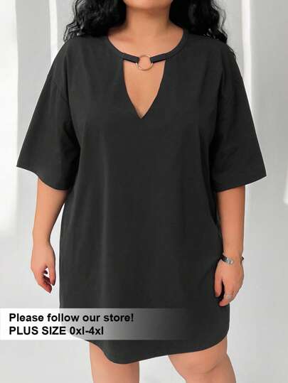 Solflare Plus Size Loose Fit Hollow-Out Shoulder Black T-Shirt, Plus Size, Casual