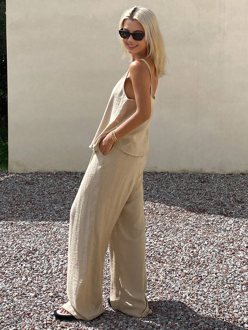2pcs Women Solid Color Fitted Camisole & Wide Leg Pants Casual Suit, Autumn Vacation Lounge Sets For Women