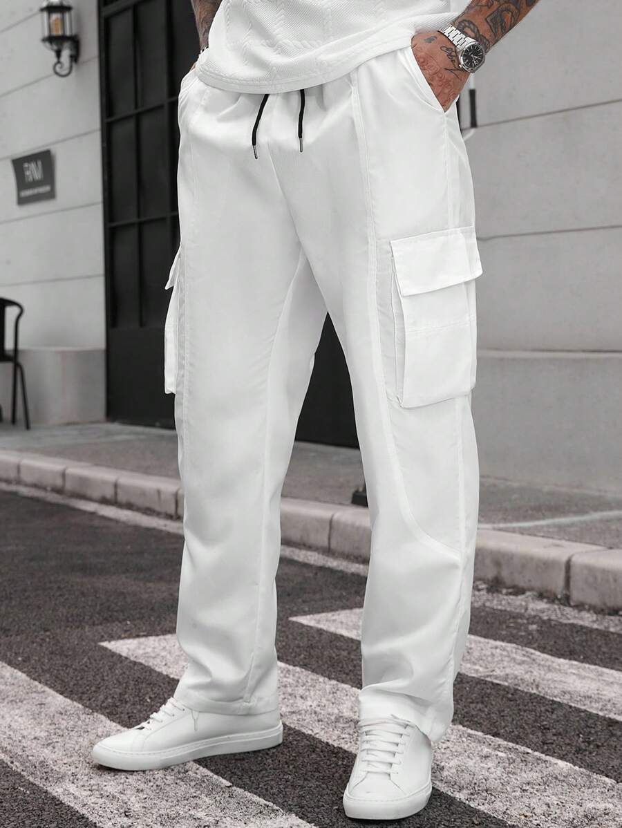 Manfinity CasualCool Pantaloni cargo casual da uomo di colore bianco, pantaloni cargo bianchi da uomo, pantaloni jogger bianchi da uomo. Pantaloni casual da uomo con vita con coulisse e gamba dritta, tasche laterali, tinta unita, adatti per l'autunno e le vacanze - Bianco - Visualizzare 1