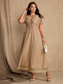 Roveilla 大码 V 领腰部褶皱 A 字形花卉拼布连衣裙 - 卡其色 - 查看 4