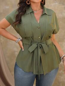 Roveilla 大码女式法式优雅精致通勤休闲度假纯色衬衫领 V 领插肩袖系带腰部 A 字形前开金属纽扣装饰短袖衬衫 - 軍綠色 - 查看 6