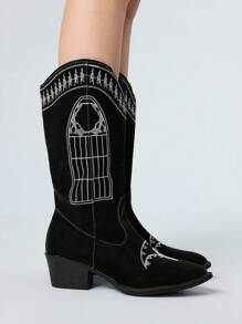 ROMWE Bốt cao bồi miền Tây cắt chữ V thêu họa tiết Gothic Punk dành cho nữ, bốt cao đến giữa bắp chân, gót dày, phong cách Halloween - màu đen - Xem 4